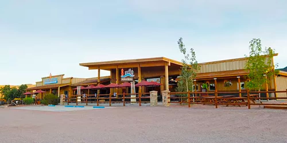 Eight Mile Bar & Grill casual interior